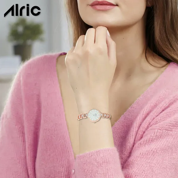 White_Round_Quartz_Analog_Wrist_Watch_For_Girls_(30_Mm_Dial)