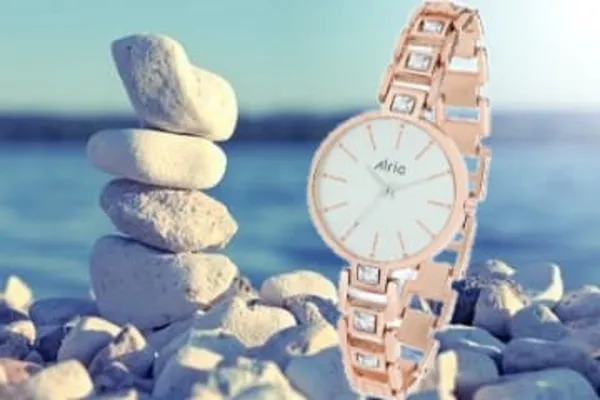 White_Round_Quartz_Analog_Wrist_Watch_For_Girls_(30_Mm_Dial)