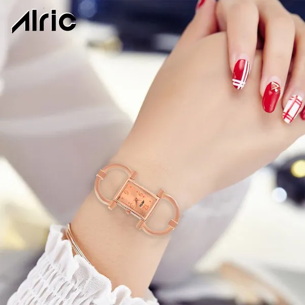 Rose_Gold_Square_Quartz_Analog_Wrist_Watch_For_Girls_(30_Mm_Dial)
