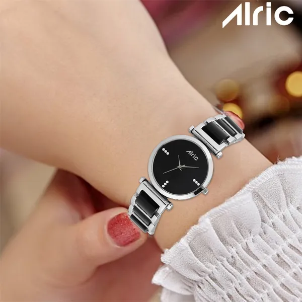 Black_Round_Quartz_Analog_Wrist_Watch_For_Girls_(30_Mm_Dial)