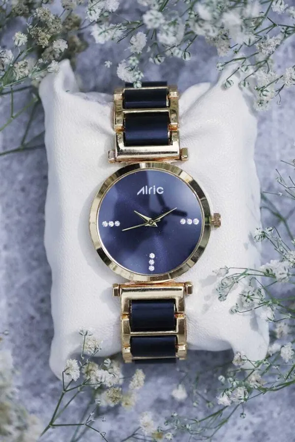 Gold_&_Black_Round_Quartz_Analog_Wrist_Watch_For_Girls_(13.6_Mm_Dial)