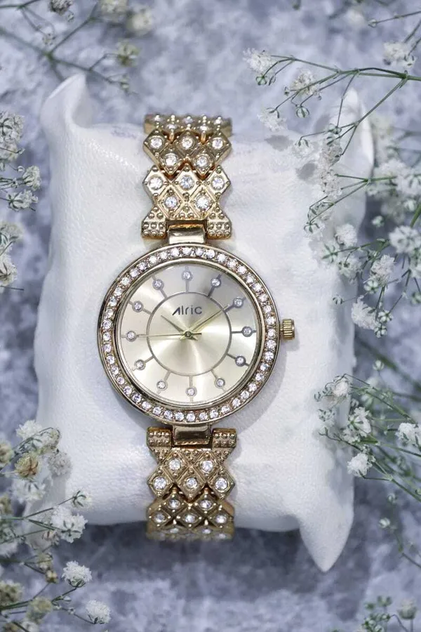 Gold_Round_Quartz_Analog_Wrist_Watch_For_Girls_(13.6_Mm_Dial)