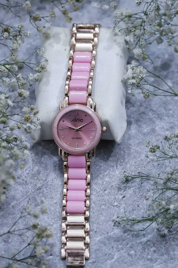 Rose_Gold_&_Pink_Quartz_Analog_Wrist_Watch_For_Girls_(13.6_Mm_Dial)