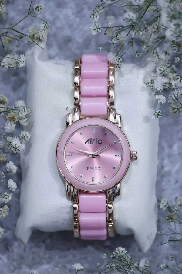 Rose_Gold_&_Pink_Quartz_Analog_Wrist_Watch_For_Girls_(13.6_Mm_Dial)