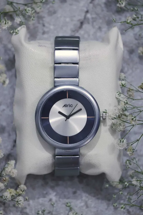 Silver_Quartz_Analog_Wrist_Watch_For_Girls