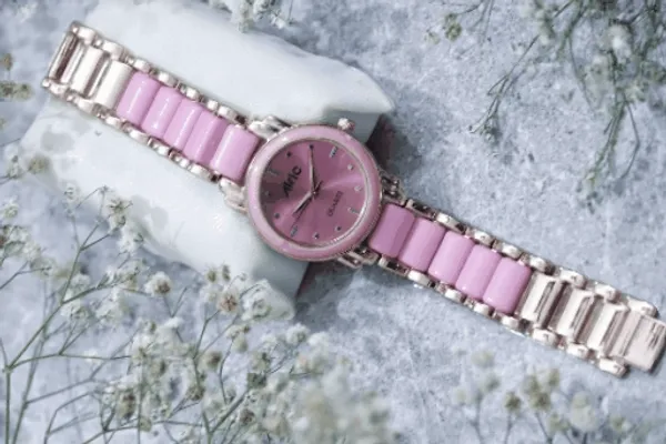 Rose_Gold_&_Pink_Quartz_Analog_Wrist_Watch_For_Girls_(13.6_Mm_Dial)