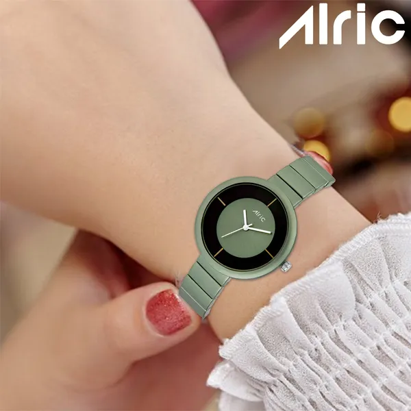Military_Green_&_Black_Round_Quartz_Analog_Wrist_Watch_For_Girls_(30_Mm_Dial)