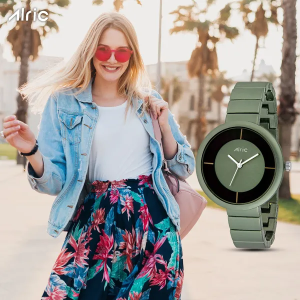 Military_Green_&_Black_Round_Quartz_Analog_Wrist_Watch_For_Girls_(30_Mm_Dial)