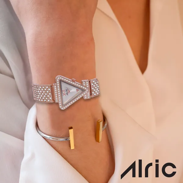 Vertex_Rose_Gold_Triangle_Quartz_Analog_Wrist_Watch_For_Girls_(30_Mm_Dial)