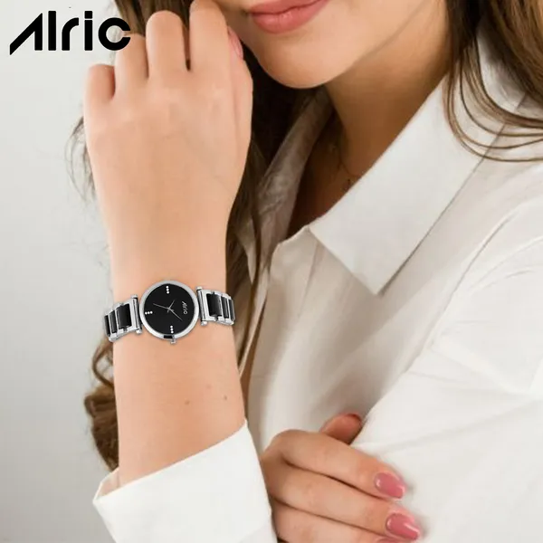 Black_Round_Quartz_Analog_Wrist_Watch_For_Girls_(30_Mm_Dial)