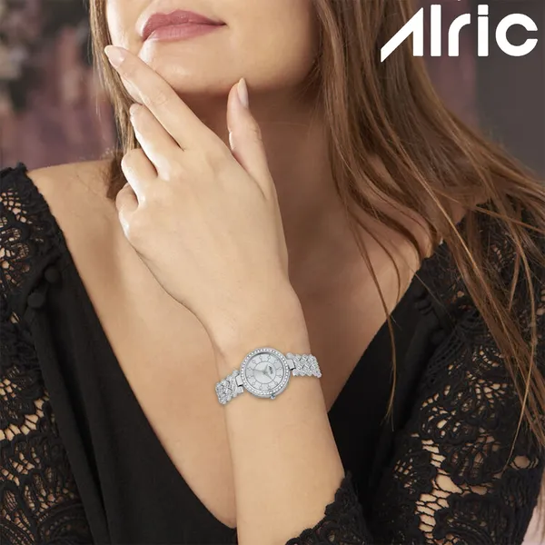 Silver_Round_Quartz_Analog_Wrist_Watch_For_Girls_(30_Mm_Dial)