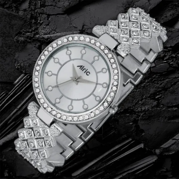 Silver_Round_Quartz_Analog_Wrist_Watch_For_Girls_(30_Mm_Dial)