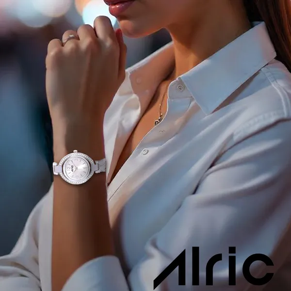 Aura__Silver_Round_Quartz_Analog_Wrist_Watch_For_Girls_(30_Mm_Dial)