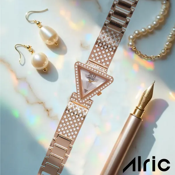 Vertex_Gold_Triangle_Quartz_Analog_Wrist_Watch_For_Girls_(30_Mm_Dial)