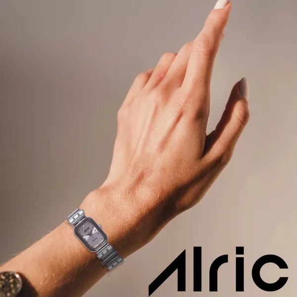 Charm_Silver_Rectangle_Quartz_Analog_Wrist_Watch_For_Girls_(30_Mm_Dial)