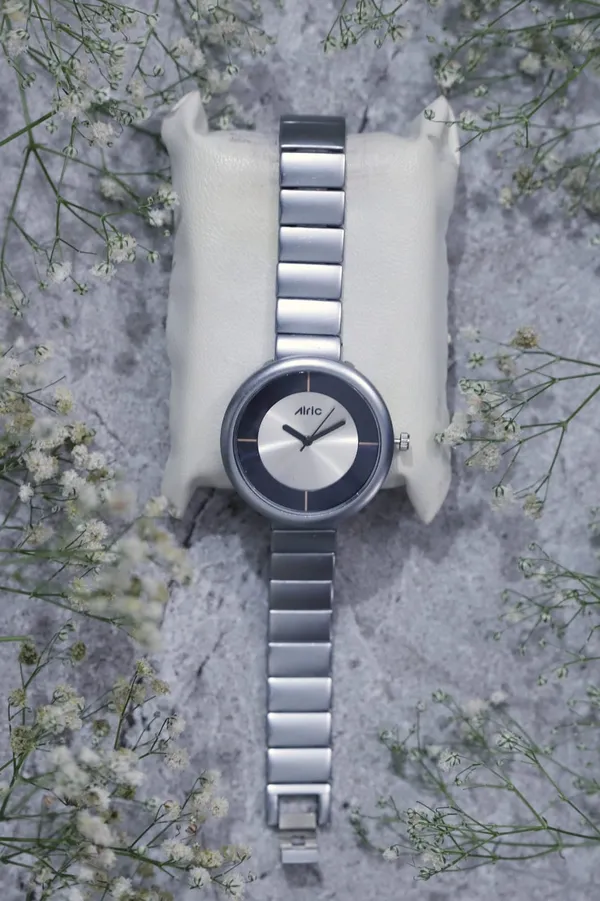 Silver_Quartz_Analog_Wrist_Watch_For_Girls