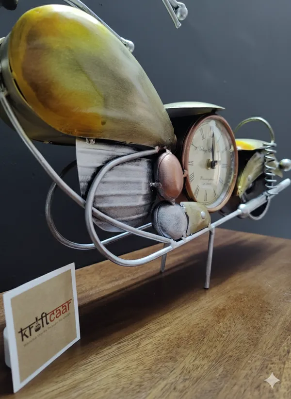 Multicolour_Bullet_Bike_Cycle_Clock_Table_Decor