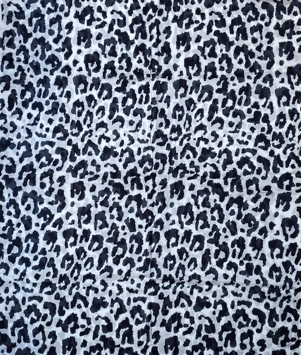 White_&_Black_Rayon_Blend_Women's_Scarf_(70x180_cm)