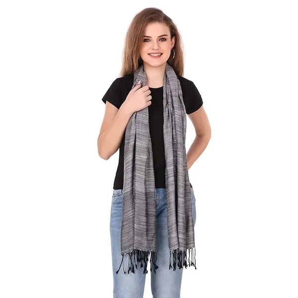 Textured_Black_Women's_Winter_Stole_(70x180_cm)