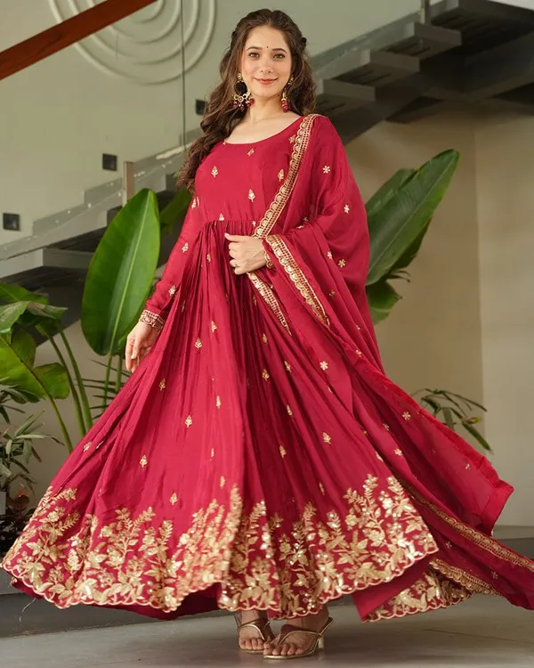 Red_Designer_Chinnon_Silk_Embroidered_Anarkali_Suit_Set_With_Dupatta_For_Women