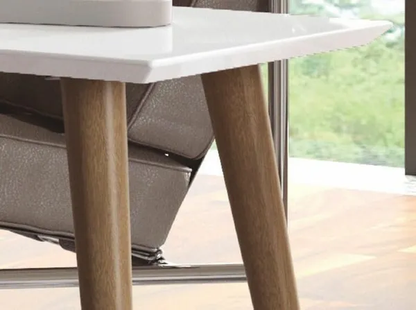 White_Modern_Rectangular_Shape_Coffee_Table_With_Solid_Legs