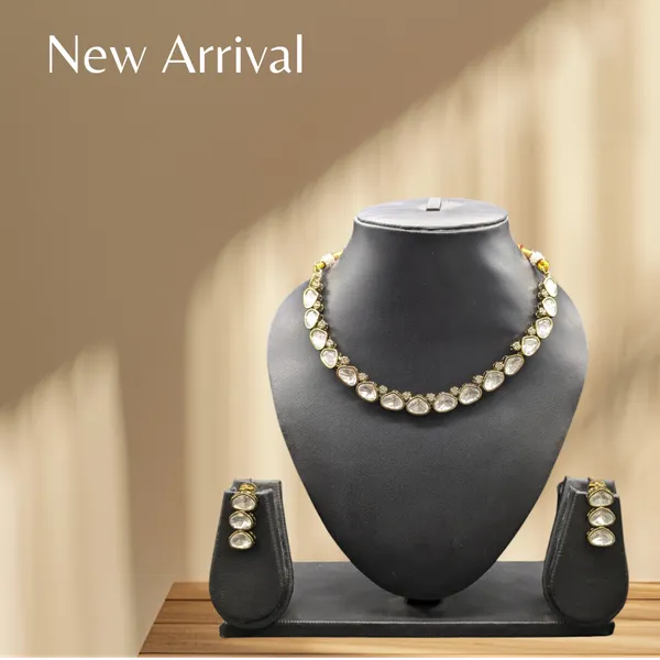 Victorian_Finishing_Brass_Necklace_Set_For_Women