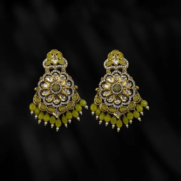 Pista_Kundan_Diamond_Stylish_&_Fancy_Earring_For_Women