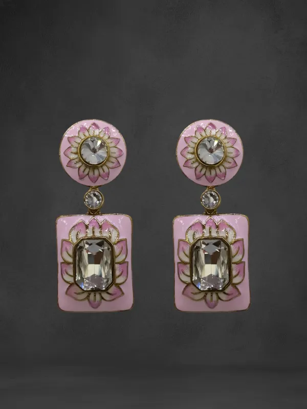 Pink_Metal_Stylish_&_Fancy_Earring_For_Women