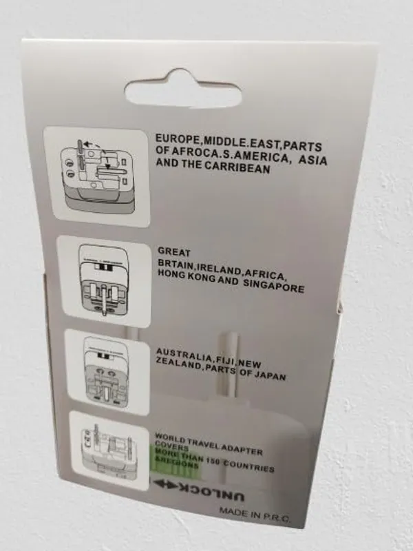 FLYTOP_Universal_Travel_Adapter_With_Built_In_Dual_USB_Charger_Ports_With_100-240V_Surge/Spike_Protected_Electrical_Plug_Worldwide_Adaptor__(White)