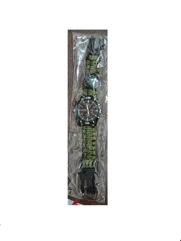 Green_Emergency_Survival_Watch_With_Paracord