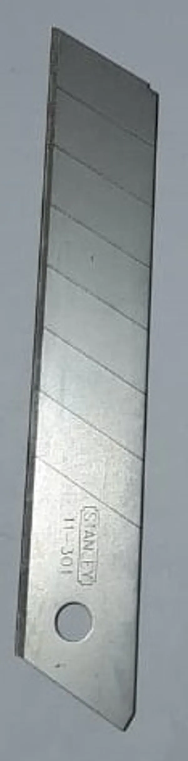 Snap-off_blade_18mm_(Pack_of_100)