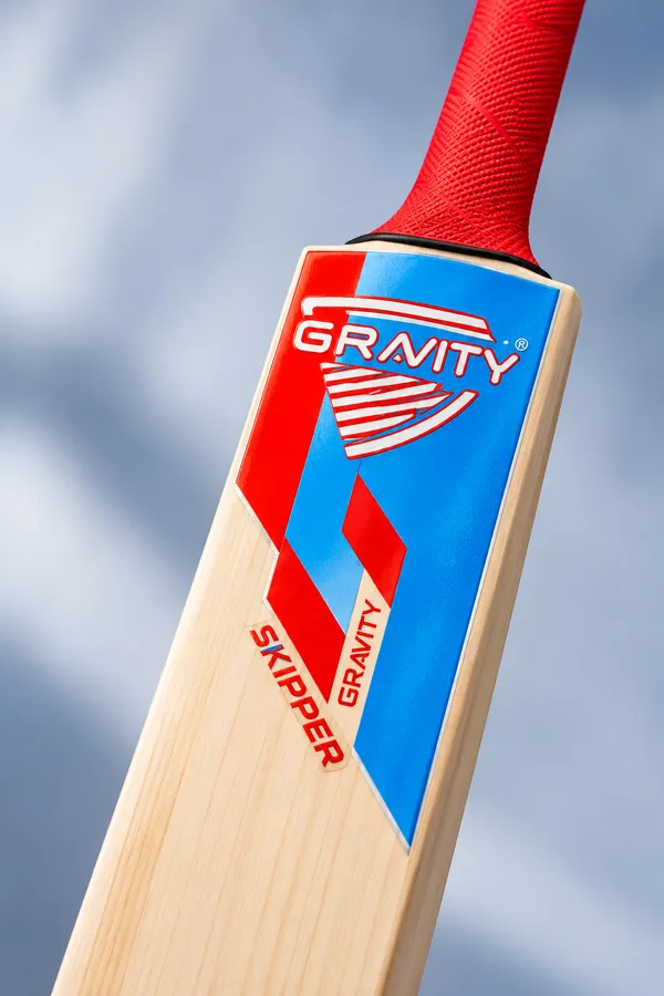 GRAVITY_Skipper_Cricket_Bat
