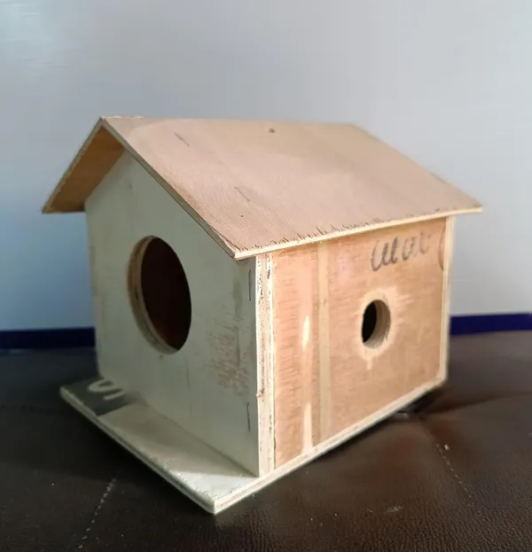 Bird_House_For_Balcony,_garden_and_home_decoration