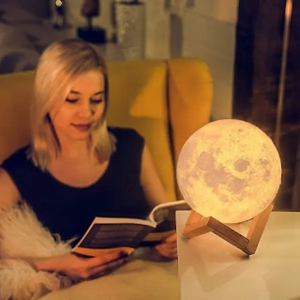 Multicolor_3D_Moon_Night_Lamp_With_Touch_Control