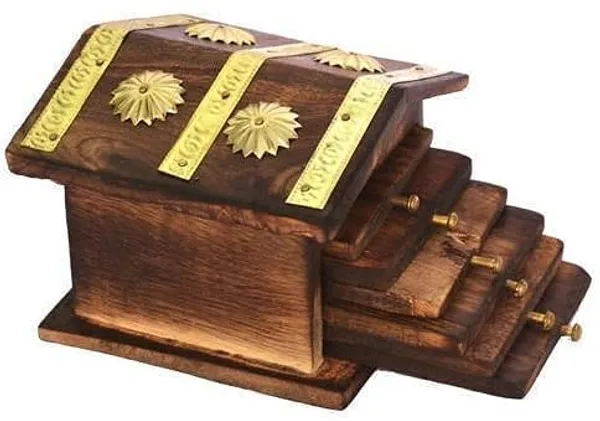 Brown_Wooden_Coaster_Set_For_Kitchen_&_Dining