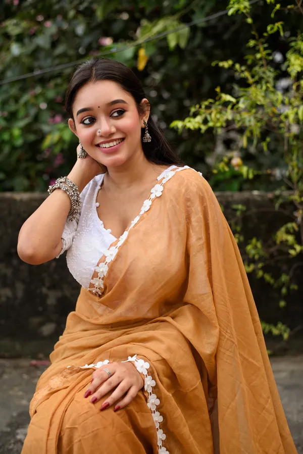 Light_Brown_Cotton_Solid_Saree_With_Unstitched_Blouse_Piece_For_Women