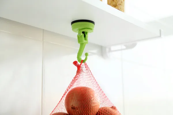 6_kg_Capacity_Green__Powerful_Suction_Hook_-_Easy_to_Use,_Reusable,_and_Waterproof