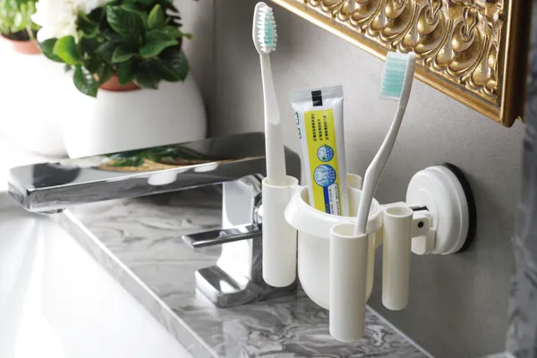 1_kg_Capacity__White_Heat_Resistant_Toothbrush__Holder_with_Suction_Cup_for_Bathroom