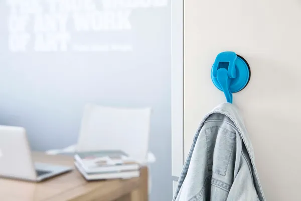 6_kg_Capacity_Blue_Powerful_Suction_Hook_-_Easy_to_Use,_Reusable,_and_Waterproof