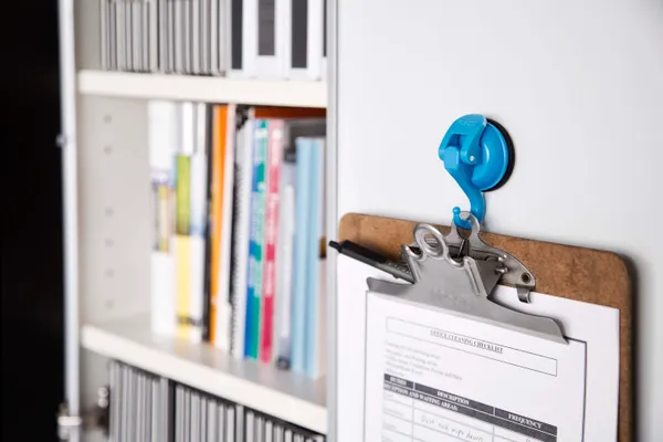 4_kg_Capacity_Blue_Powerful_Suction_Hook_-_Easy_to_Use,_Reusable,_and_Waterproof