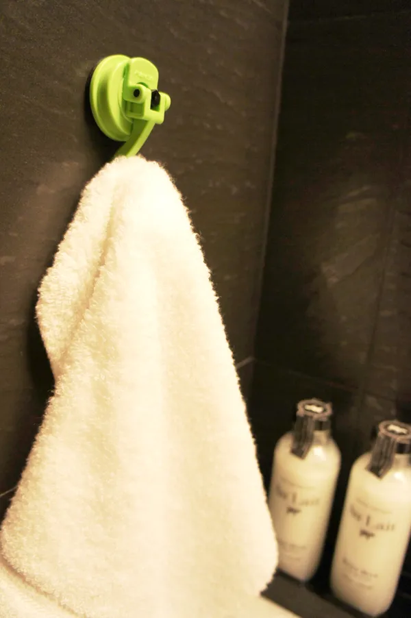 D26_Diana_Suction_Hook_-_4kgs_-_440481_-_Green