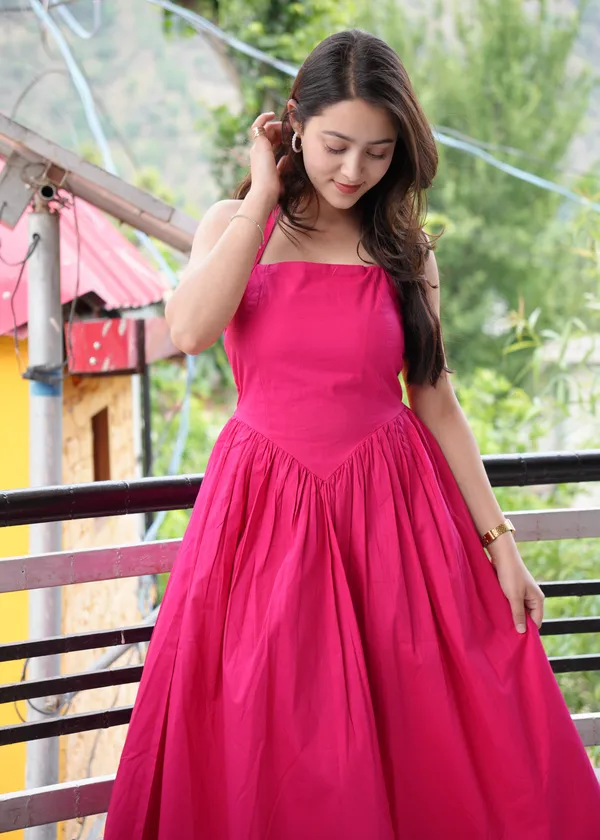 Barbie_Pink_Midi_Dress