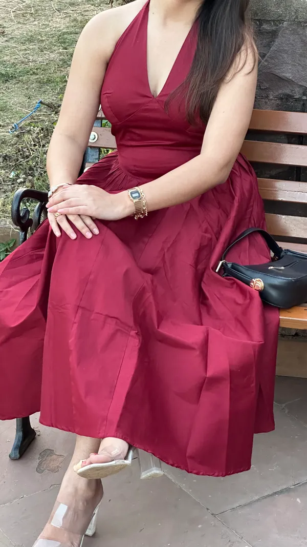 Maroon_Halter_Neck_Midi_Dress