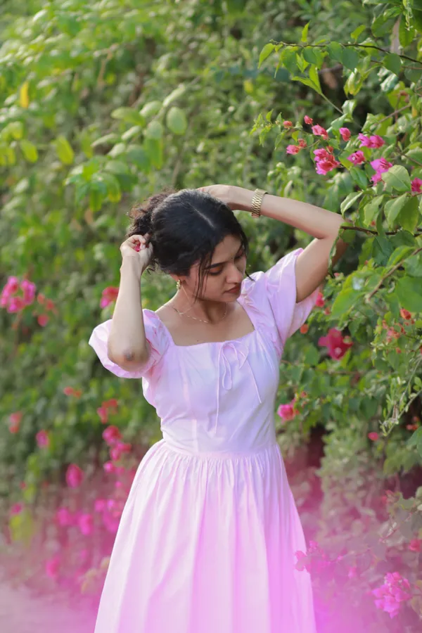 Blush_Pink_Puff_Sleeve_Midi_Dress