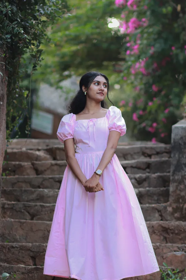 Blush_Pink_Puff_Sleeve_Midi_Dress