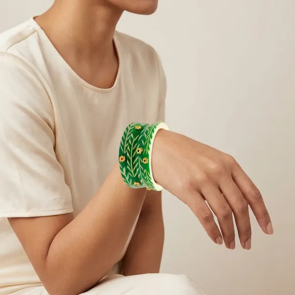 Handmadecraft_Resin_Bangle