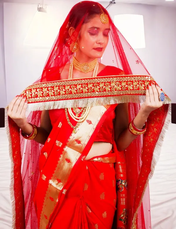 Red_Bridal_Stone_Heavy_Border_Charm_Net_Dupatta_With_Kiran_For_Women