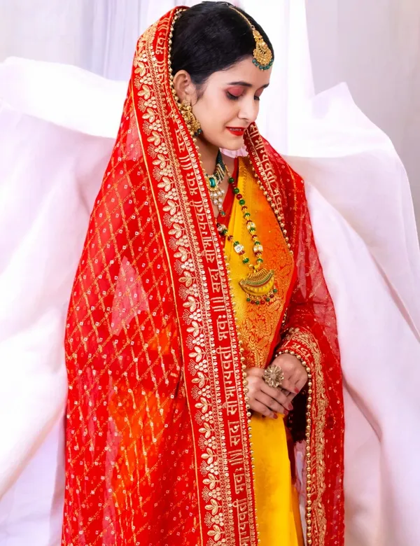 Red_Bridal_Silk_Heavy_Leaf_Border_Viscose_Dupatta_With_Moti_Lace_For_Women