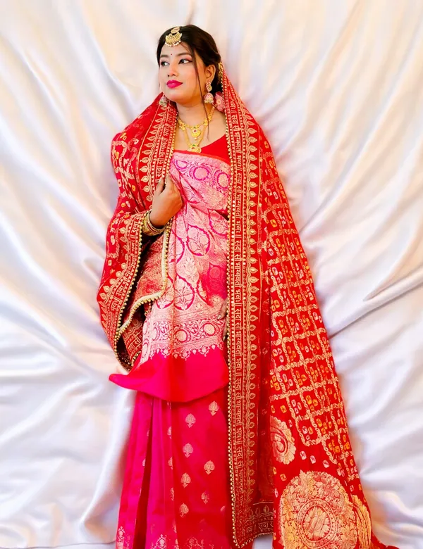 Red_Bridal_Traditional_Art_Silk_Sada_Saubhagyavati_Bandhej_Dupatta_For_Women