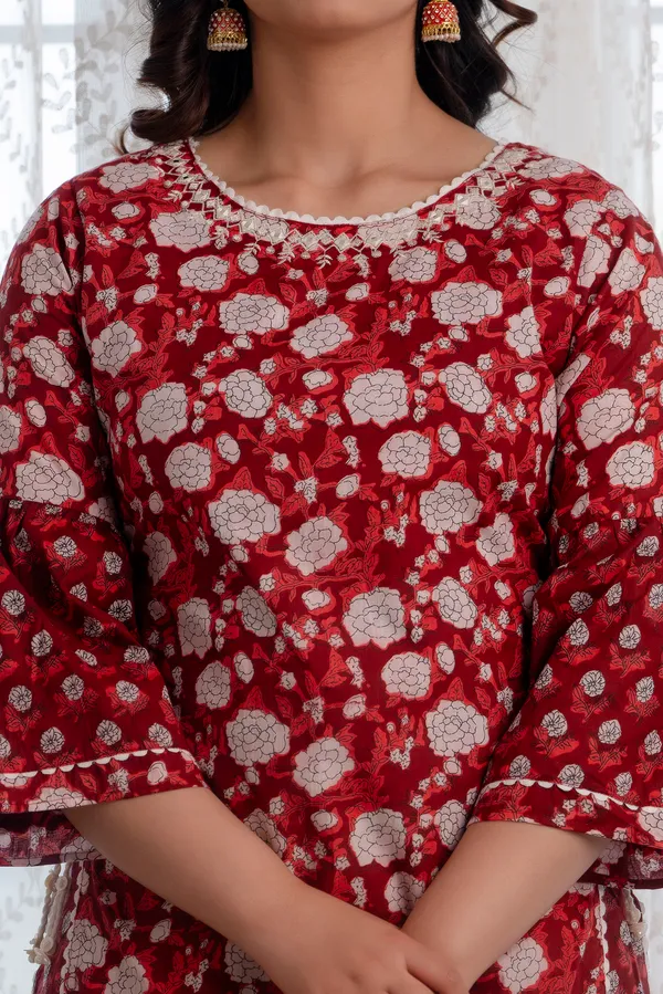 Maroon_Floral_Printed_Thread_Work_Pure_Cotton_Kurta_&_Trousers_With_Dupatta_For_Women